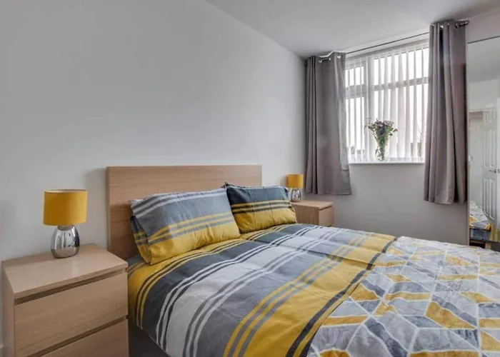 Appartement 2-bedroom Serviced 2 *